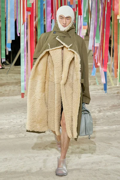 Look 57